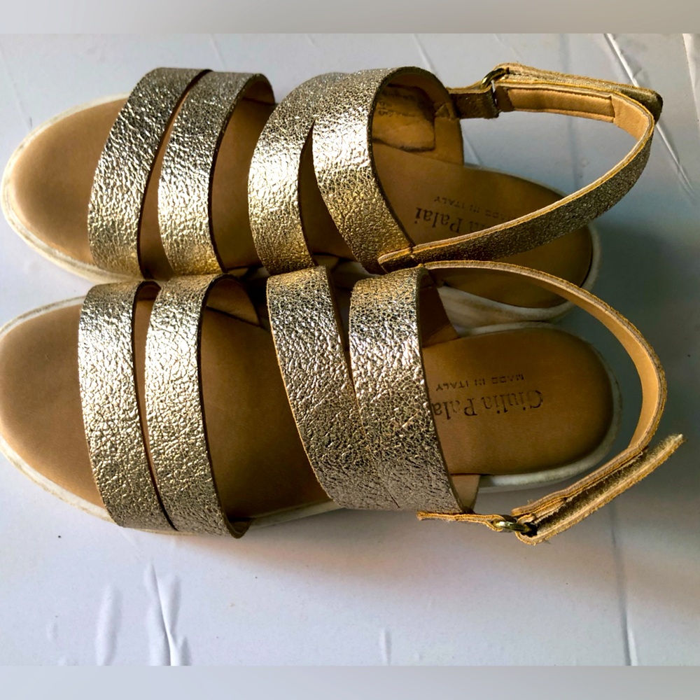 Giulia Palai Sparkly Gold Girls Sandals Size 2